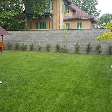 Balaton&Center Wellness Apartman Siofok Exterior photo